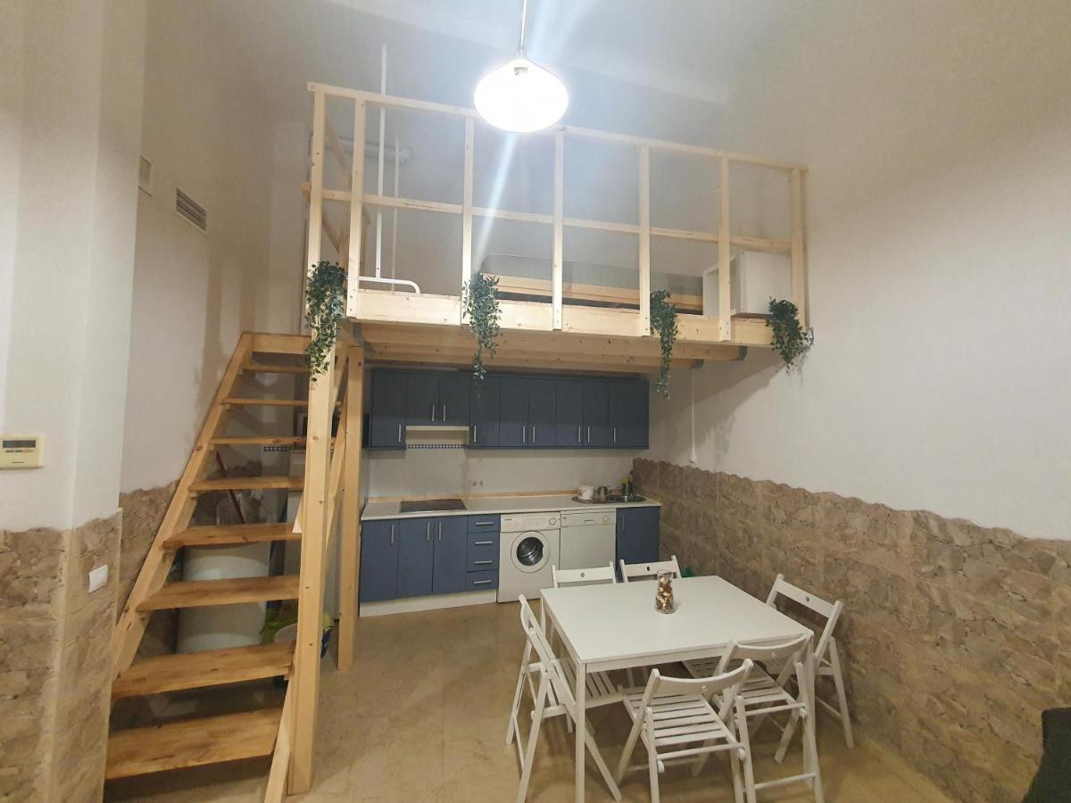 Triana 143 - Wifi Apartment เซบีญา ภายนอก รูปภาพ