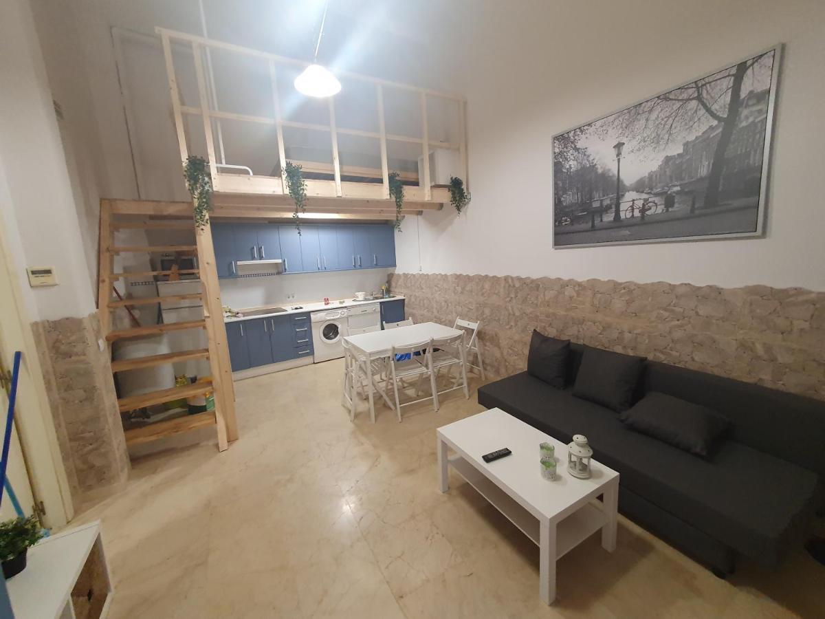 Triana 143 - Wifi Apartment เซบีญา ภายนอก รูปภาพ