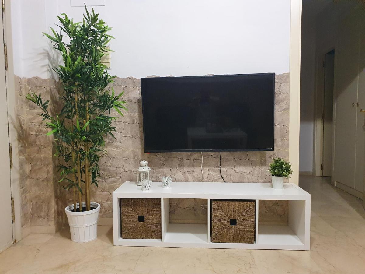 Triana 143 - Wifi Apartment เซบีญา ภายนอก รูปภาพ