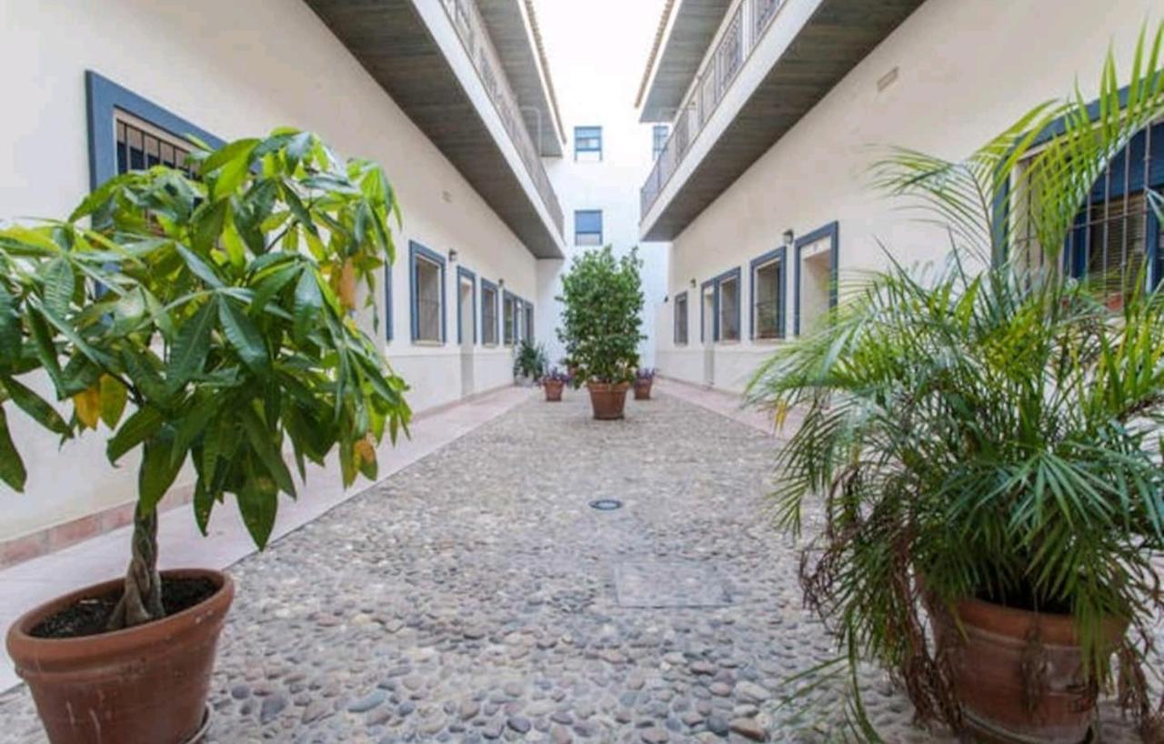 Triana 143 - Wifi Apartment เซบีญา ภายนอก รูปภาพ