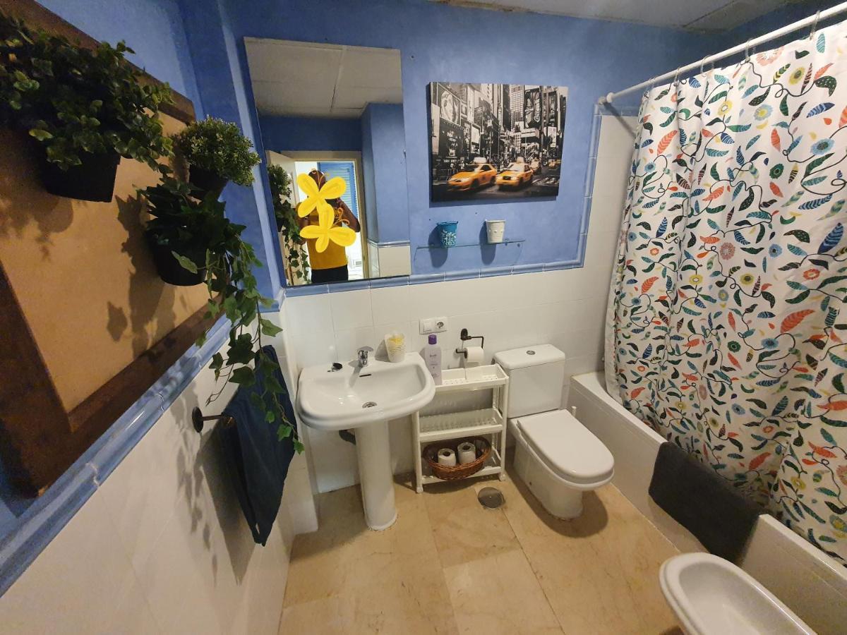 Triana 143 - Wifi Apartment เซบีญา ภายนอก รูปภาพ